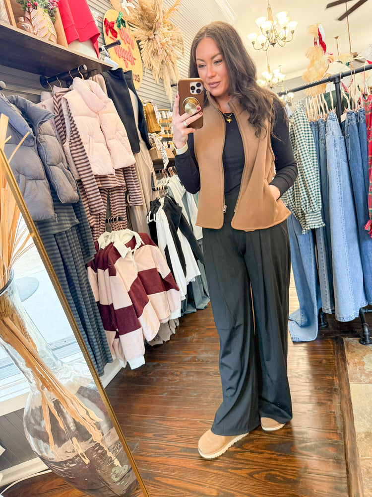 Jamie Fleece Vest-Mocha