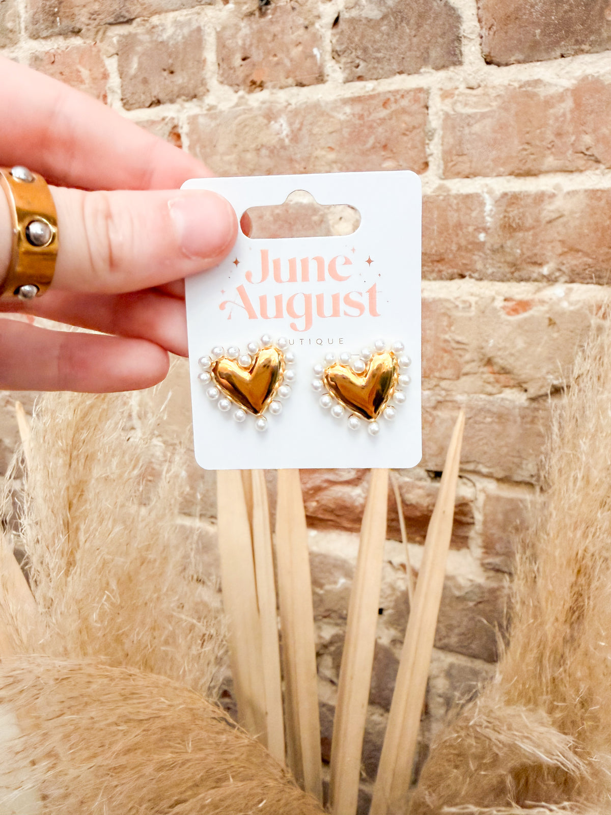 Heart/Pearl Stud Earrings