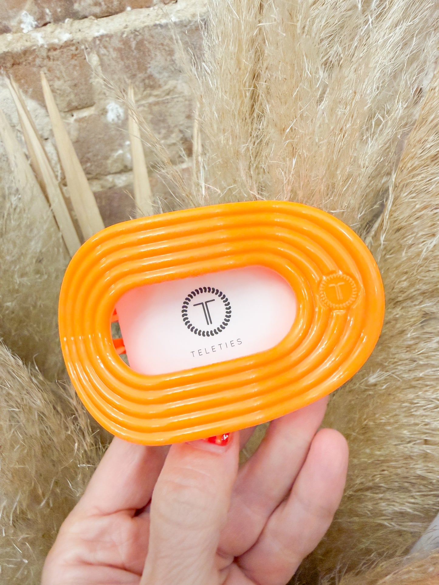 Teleties Flat Hair Clip- Medium