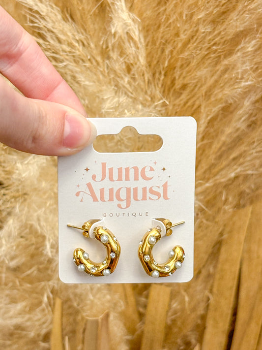 Non-Tarnish Pearl Hoops