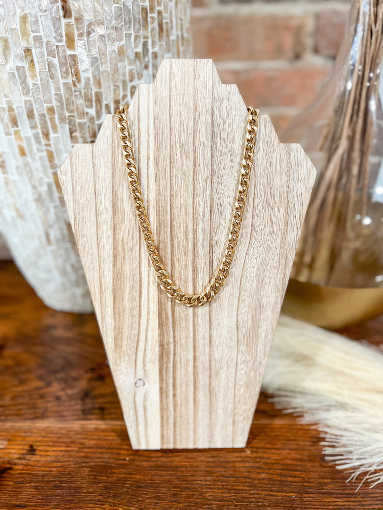 Bulky Chain Necklace