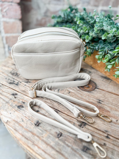 Zeta Crossbody/Wristlet